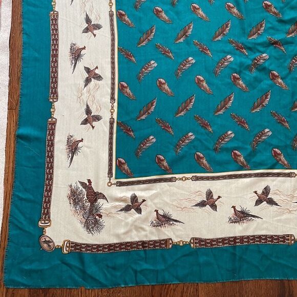 Vtg Gina Ruccini pheasants & feathers extra large scarf or wrap - Picture 4 of 9